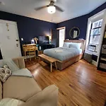Private Studio Near Columbia Presbyterian Hospital