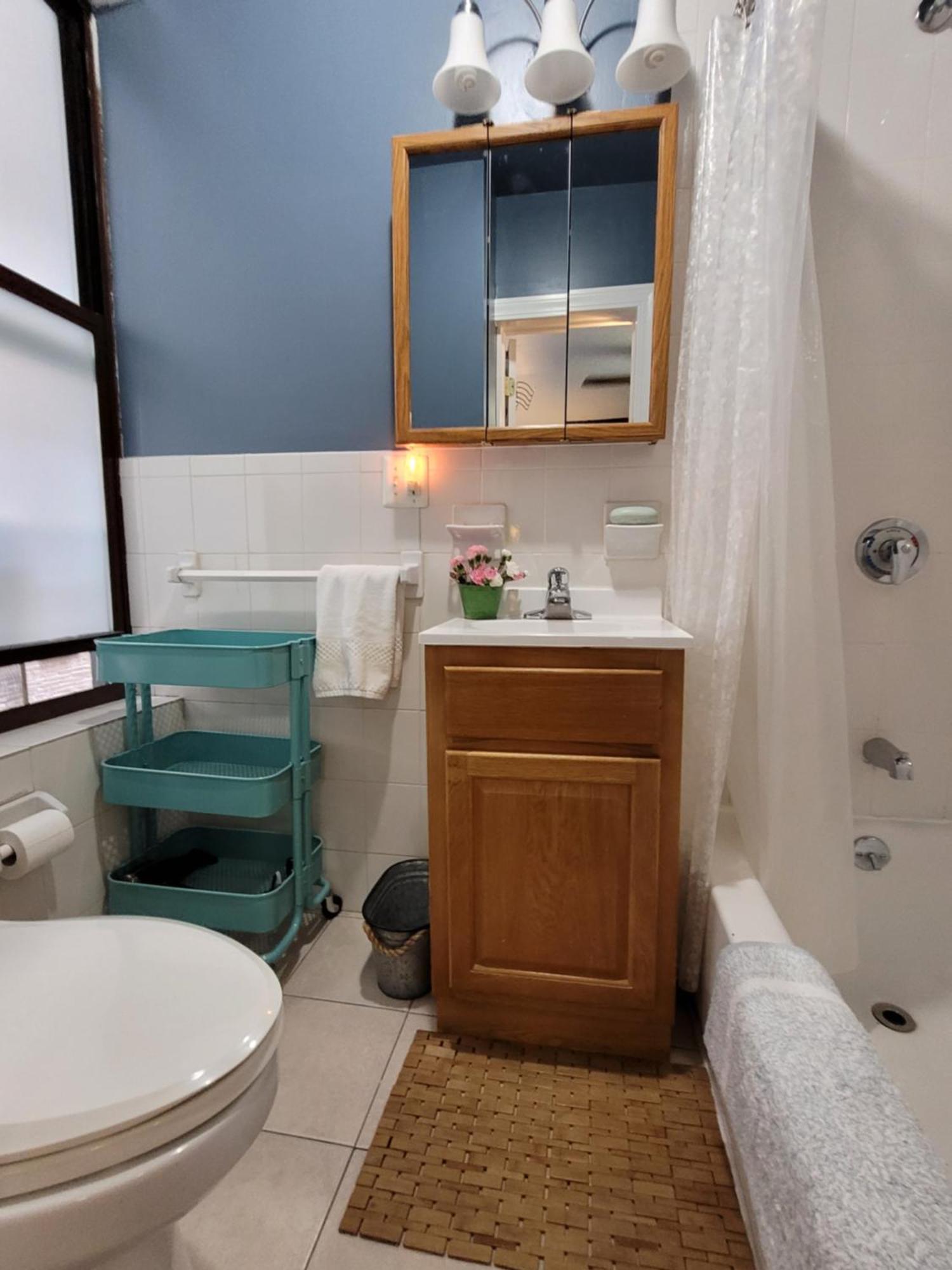 Private Near Columbia Presbyterian Hospital * New York