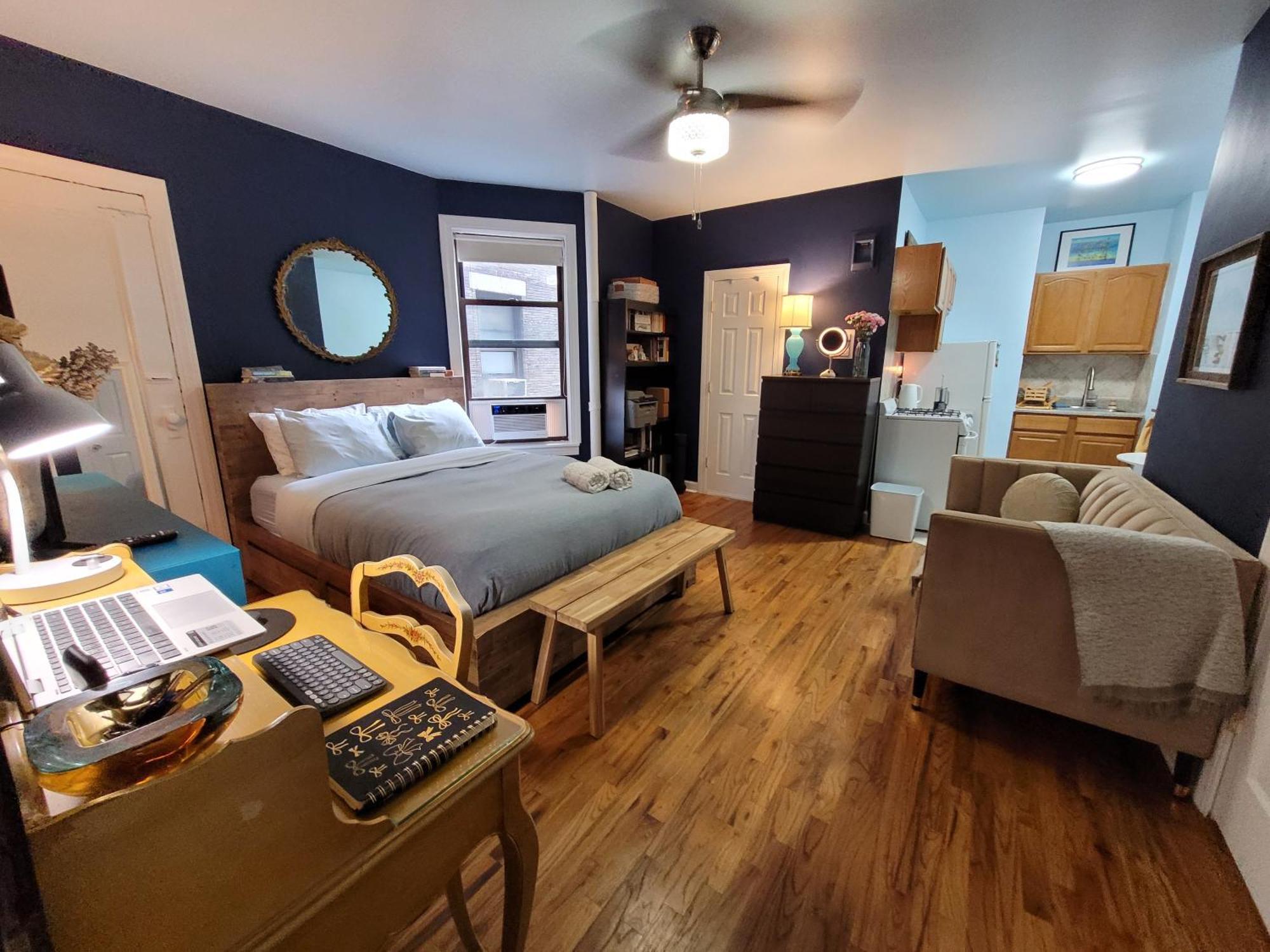 Private Near Columbia Presbyterian Hospital Apartment *